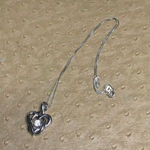 😍 925 Silver Love Knot Heart Pendant 20” Chain 😍NWOT